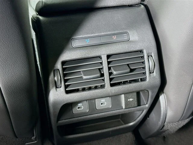 New 2026 White Land Rover Landmark image 26
