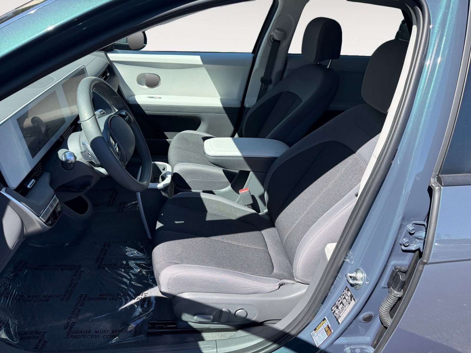 Certified Used 2024 Teal Hyundai SE image 10