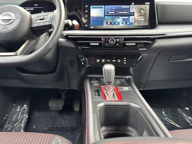 Used 2025 Brown Nissan SR image 17