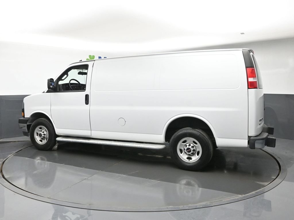 Used 2024 White GMC Work Van image 20