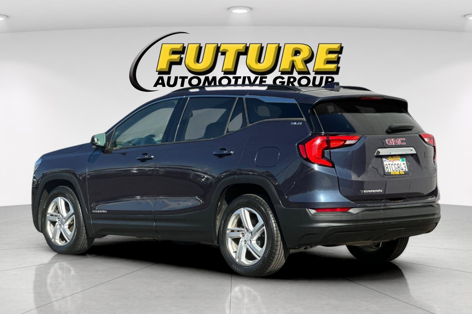 Used 2018 Blue GMC SLE image 6
