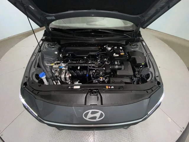 Used 2026 Gray Hyundai SEL Sport image 24