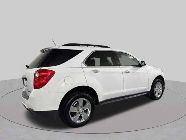Used 2015 White Chevrolet LT image 12