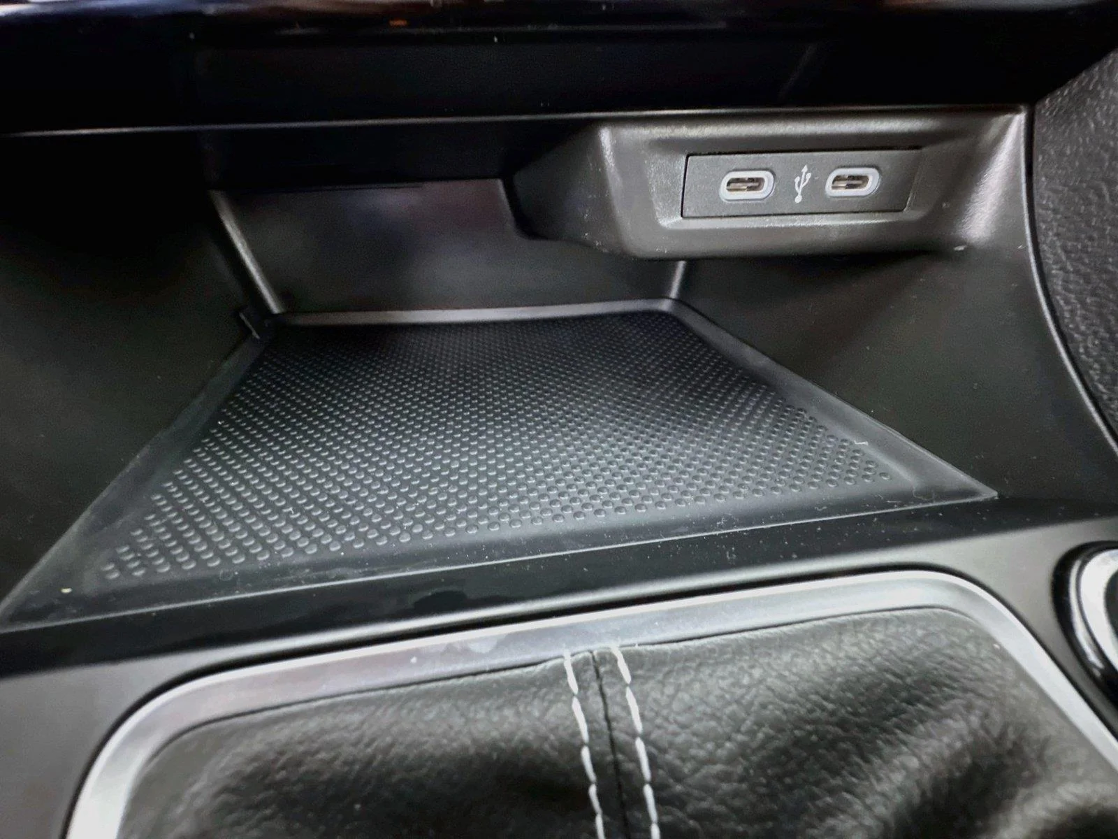 New 2027 Deep Black Pearl Volkswagen S image 30