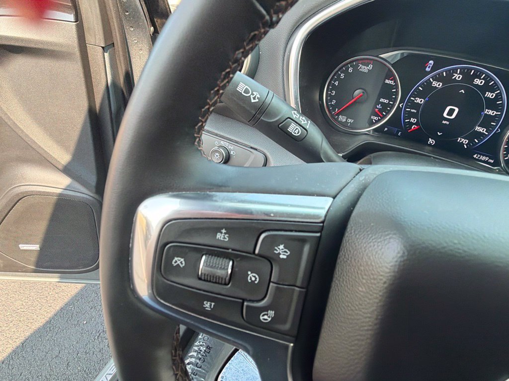 Used 2025 Sterling Gray Metallic Chevrolet Premier image 20