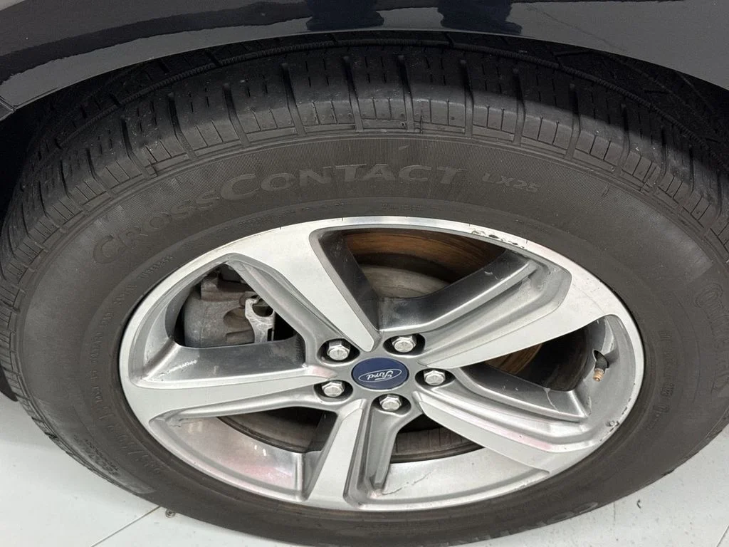 Used 2019 Agate Black Metallic Ford SEL image 10