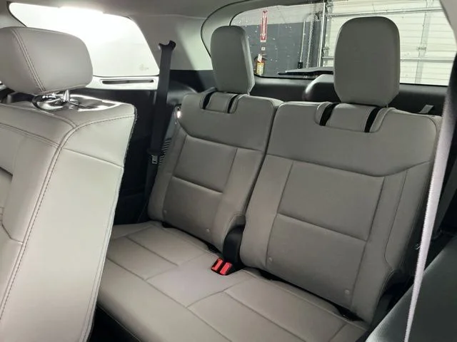 New 2026 Carbonized Gray Metallic Ford Active image 28