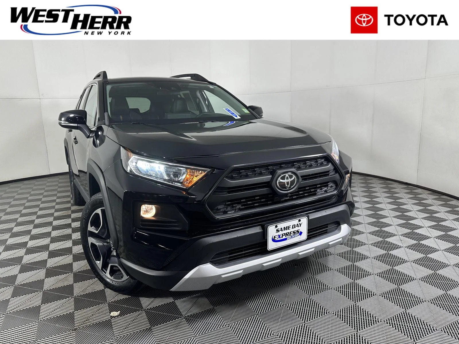 Used 2019 Midnight Black Metallic Toyota Adventure image 1