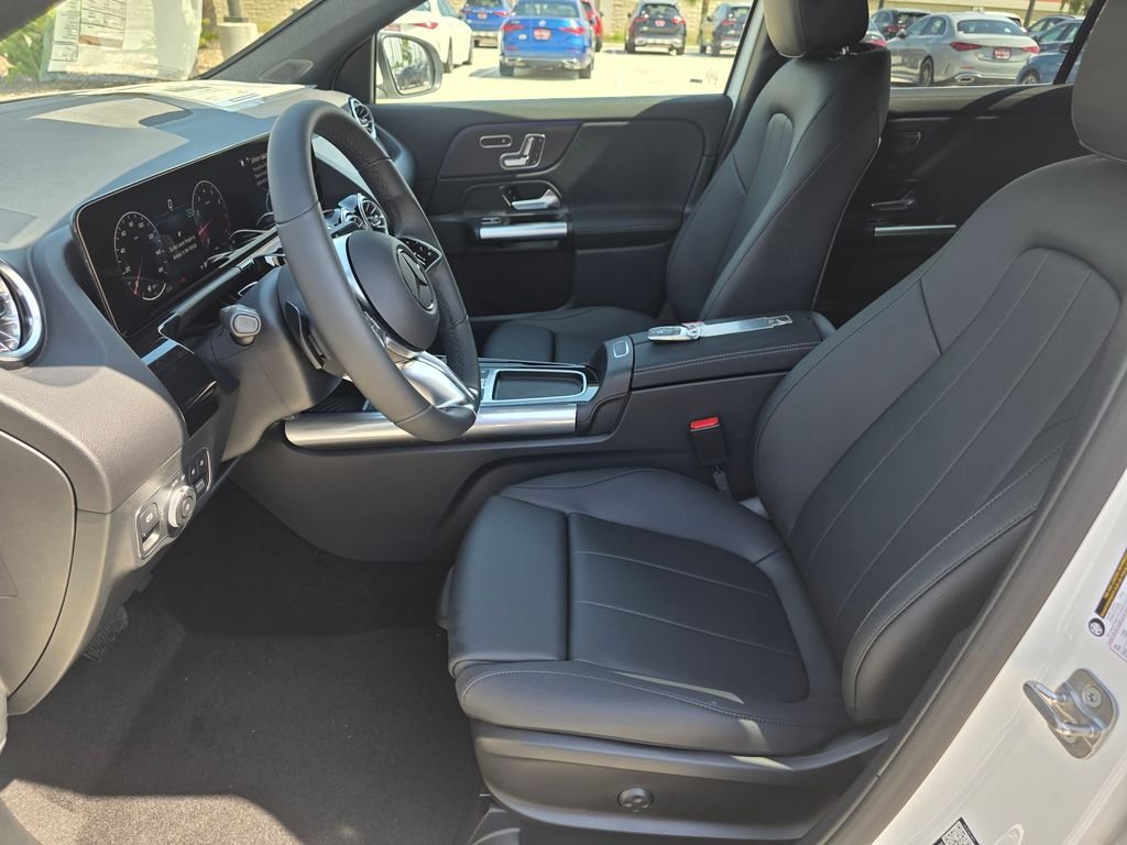New 2026 Polar White Mercedes-Benz GLA 250 image 12