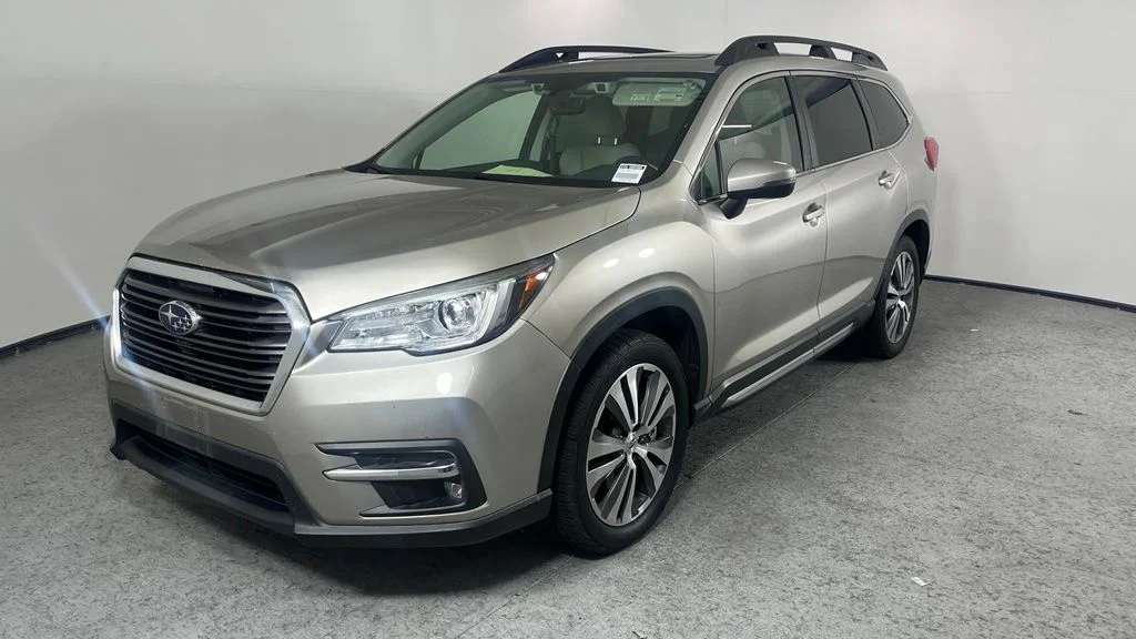 Used 2019 Gray Subaru Limited image 3