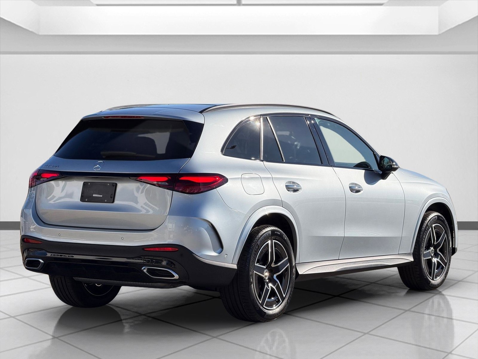 New 2026 Cirrus Silver Metallic Mercedes-Benz GLC 300 image 27