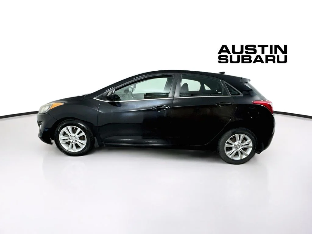 Used 2013 Black Hyundai Base image 4