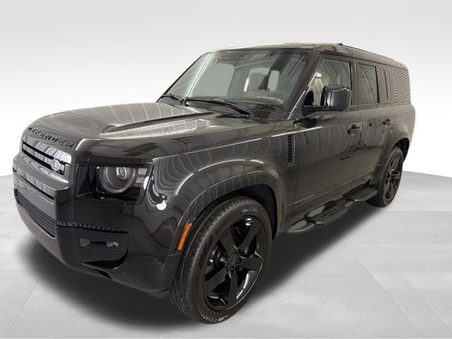 2026 Land Rover Defender 130 V8 P500's photo