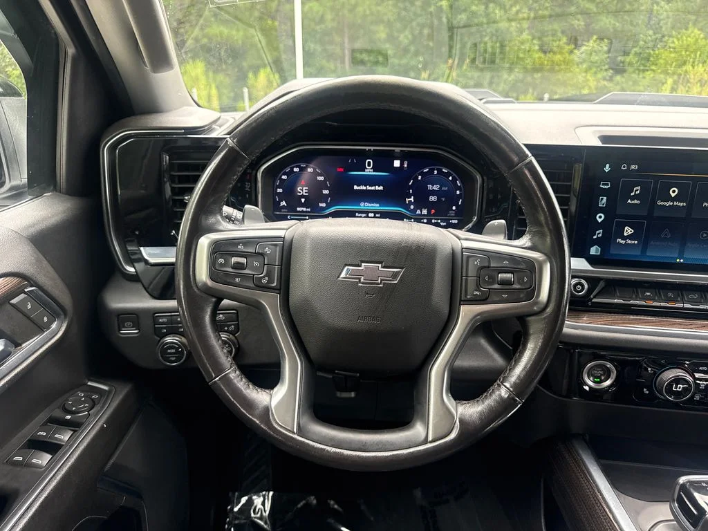 Used 2022 Summit White Chevrolet LT Trail Boss image 19