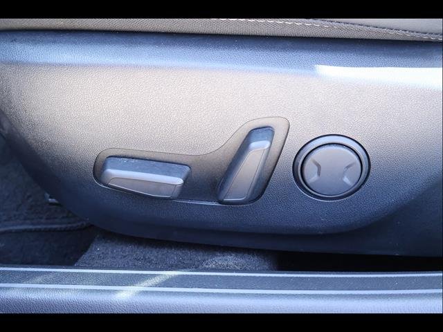 Certified Used 2025 Snow White Pearl Kia GT-Line Turbo image 13