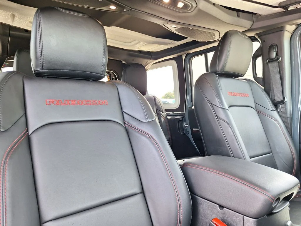 Used 2024 Anvil Clearcoat Jeep Rubicon image 31