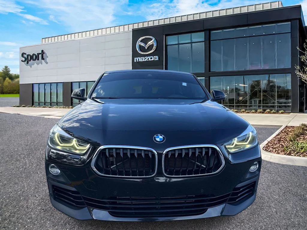Used 2019 Black BMW sDrive28i image 9