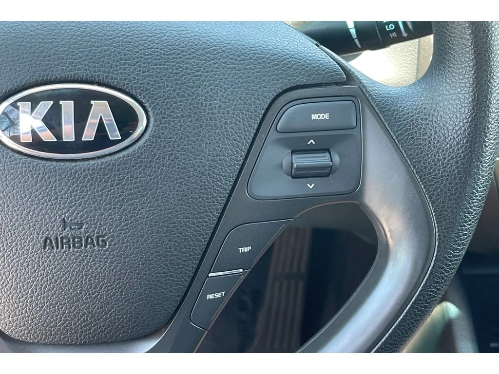 Used 2017 Deep Sea Blue Kia LX image 32