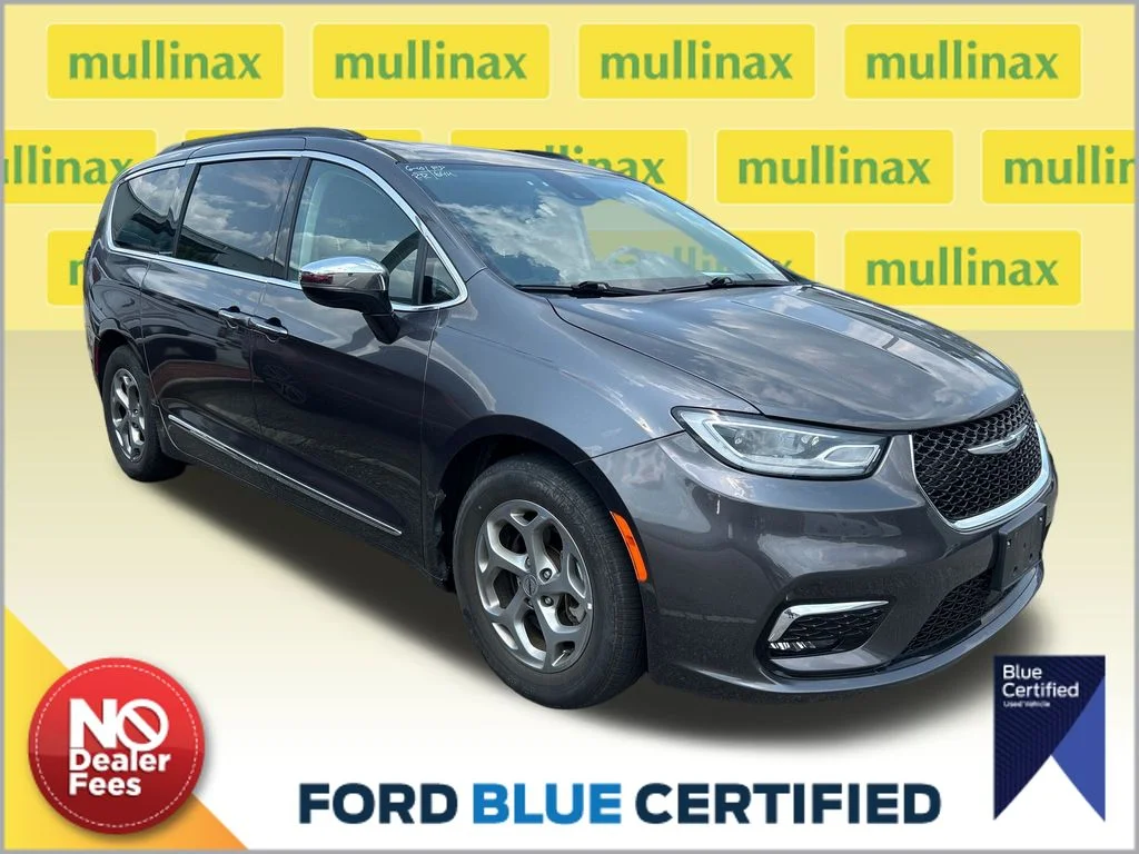 Used 2023 Gray Chrysler Limited image 1