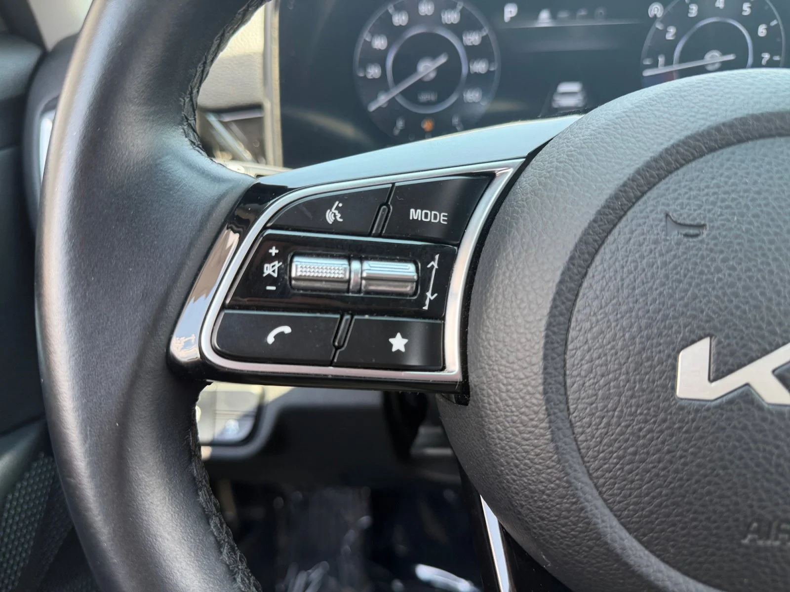 Used 2024 Pluton Blue/Black Roof Kia S image 11