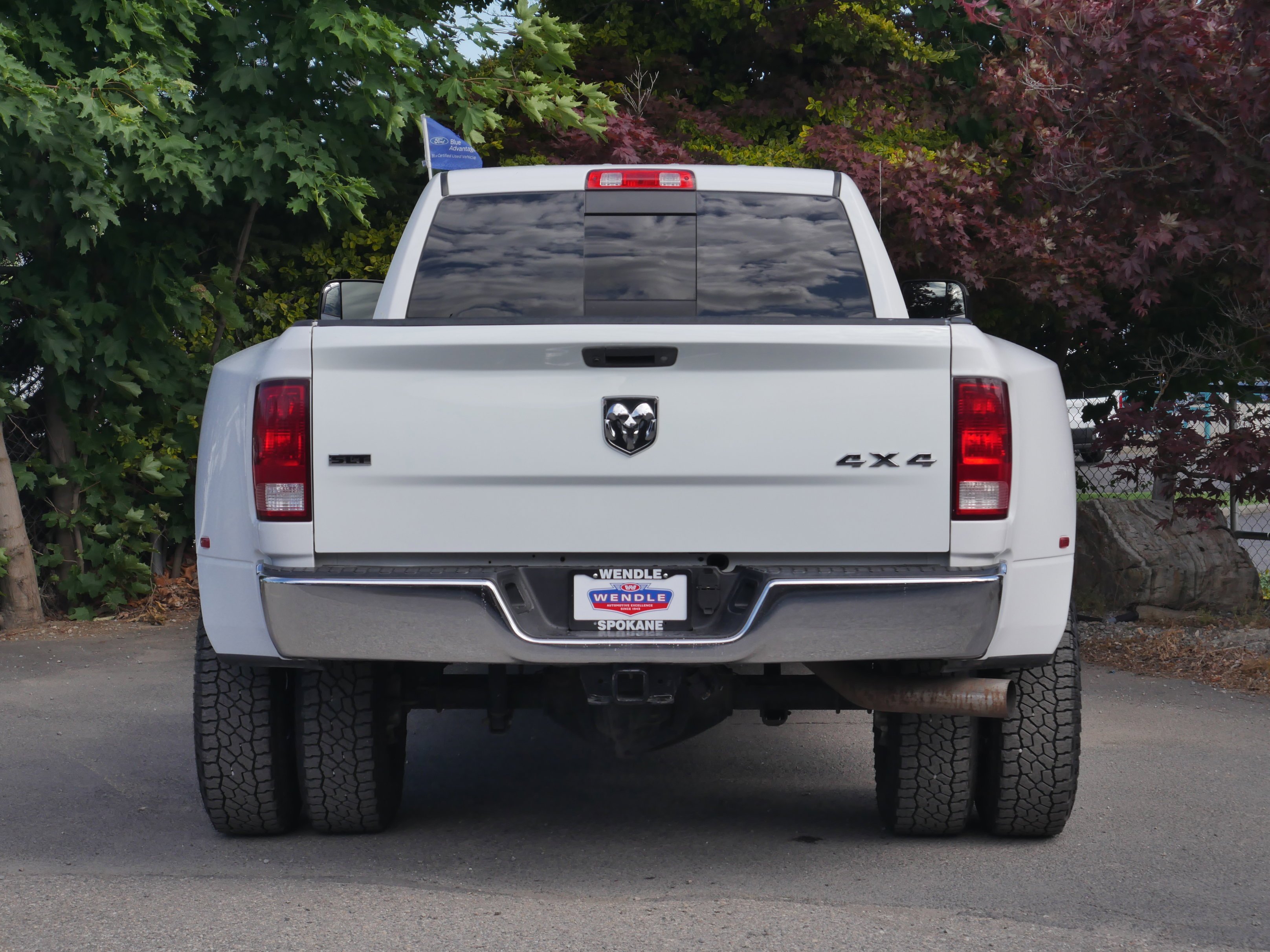 Certified Used 2018 Bright White Clearcoat Ram SLT image 20