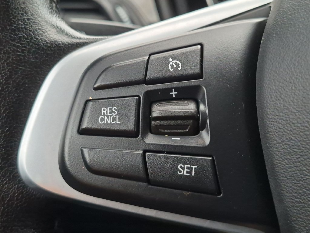 Used 2022 Black BMW xDrive28i image 15