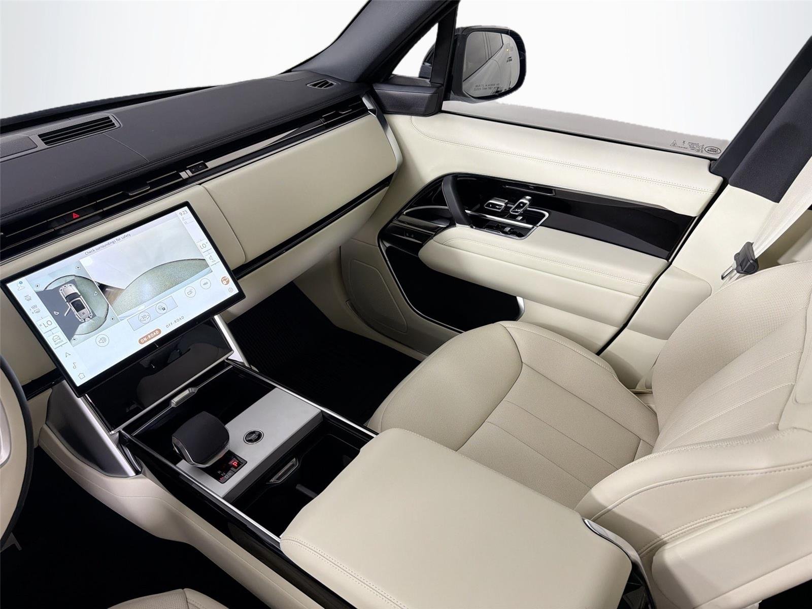 New 2026 Ethereal Frost Sliver LAND ROVER SE LWB 7-Seats / V8 image 23