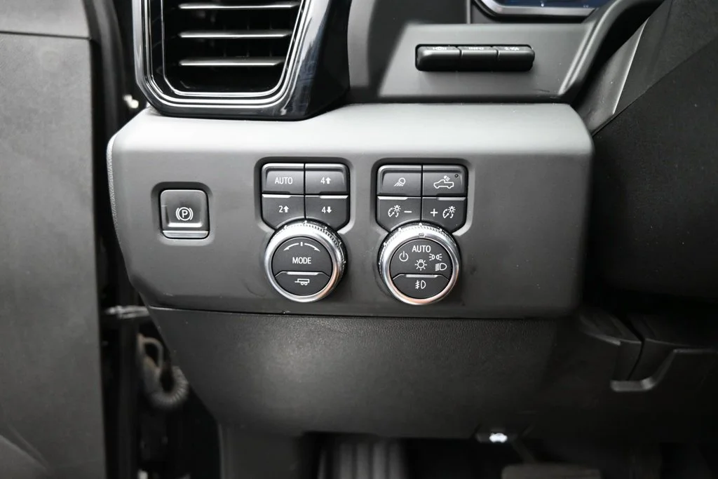 Used 2024 Black GMC AT4 image 13