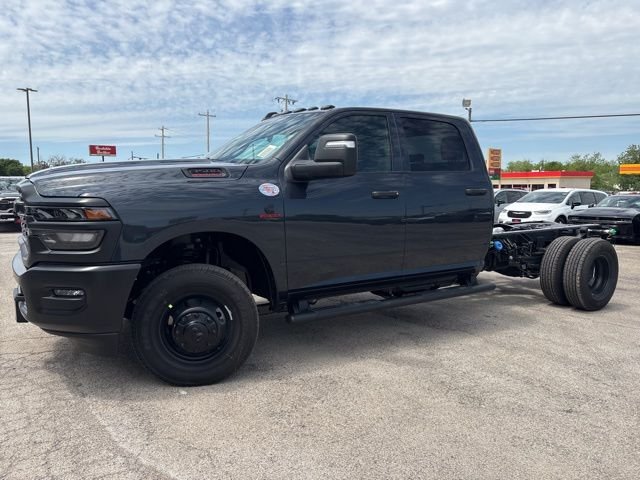 New 2026 Forged Blue Metallic Exterior Paint RAM Tradesman image 33