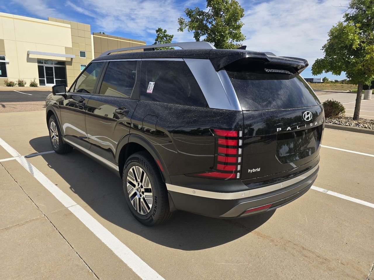New 2027 Abyss Black Pearl Hyundai SEL Premium 7P image 3
