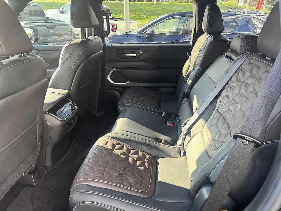 Used 2025 Super Black Nissan Platinum Reserve image 22