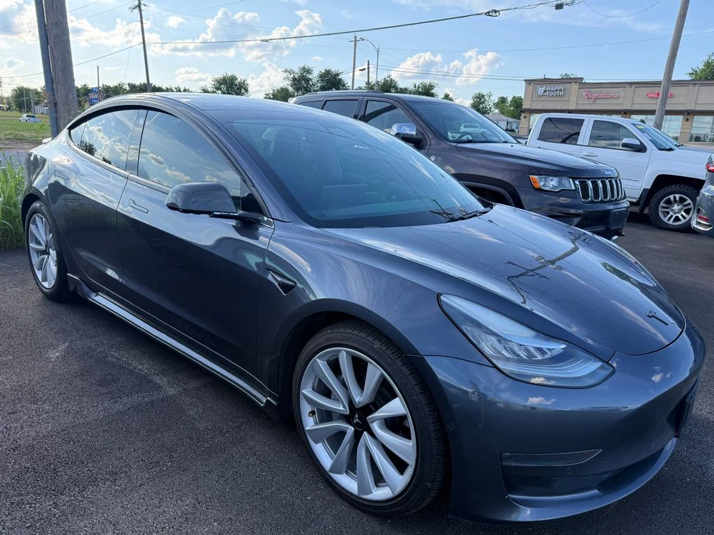 Used 2020 Gray Tesla Long Range image 17