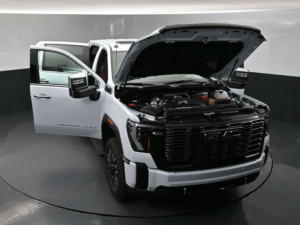 New 2026 Glacier White Tricoat GMC Denali Ultimate image 36