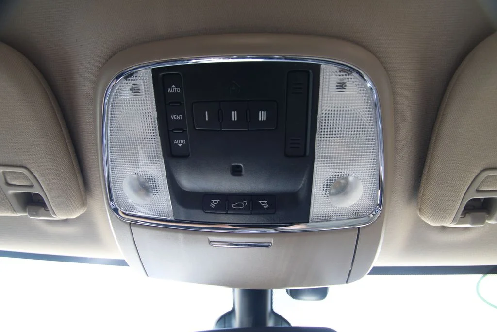 Used 2021 Bright White Clearcoat Jeep Limited image 37