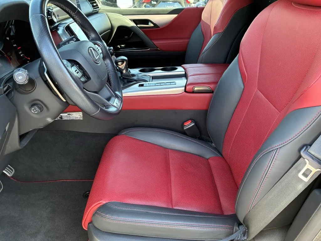 Used 2024  Lexus 600 F SPORT image 15