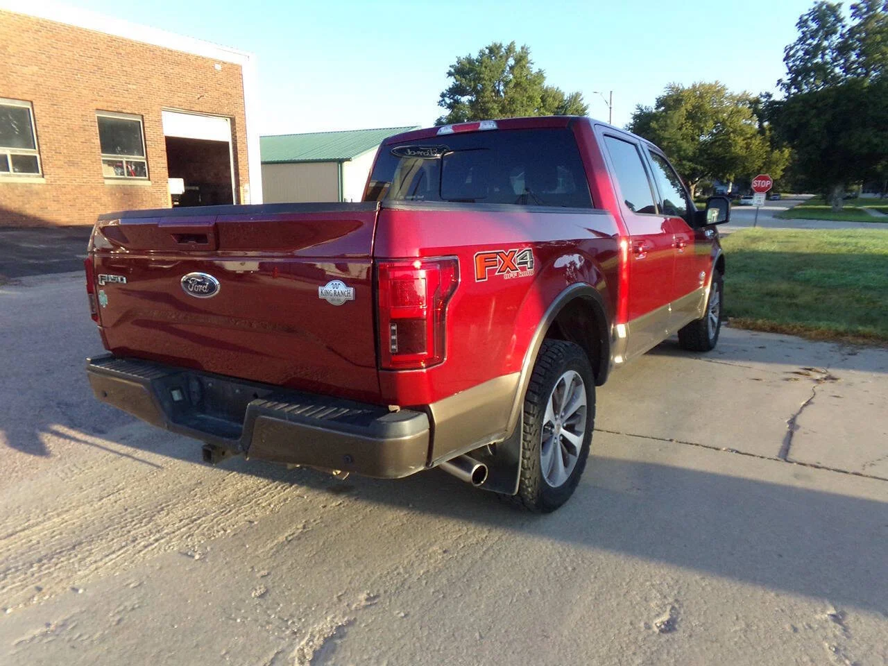 Used 2016 Red Ford King Ranch 4x4 4dr SuperCrew 5.5 ft. SB image 5