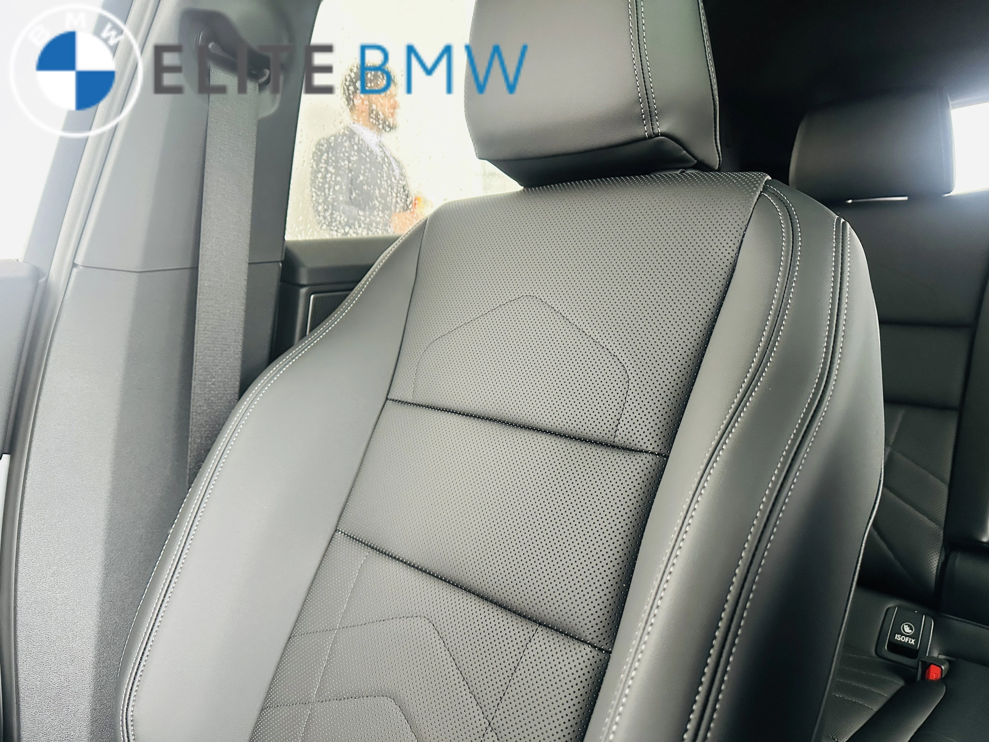 Used 2026 Mineral White Metallic BMW xDrive28i image 7
