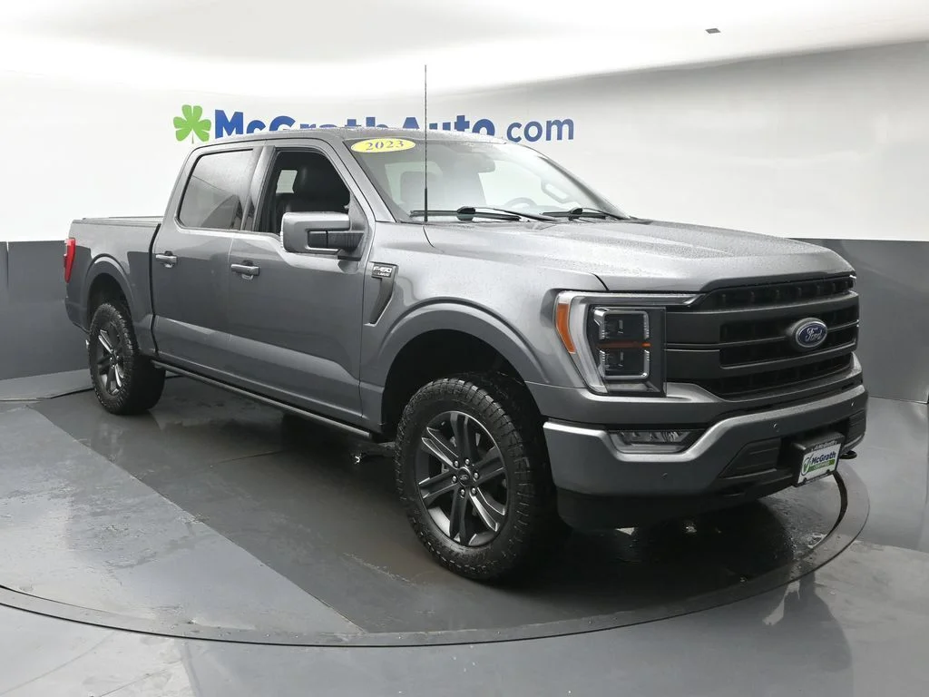 Used 2023 Gray Ford Lariat image 3