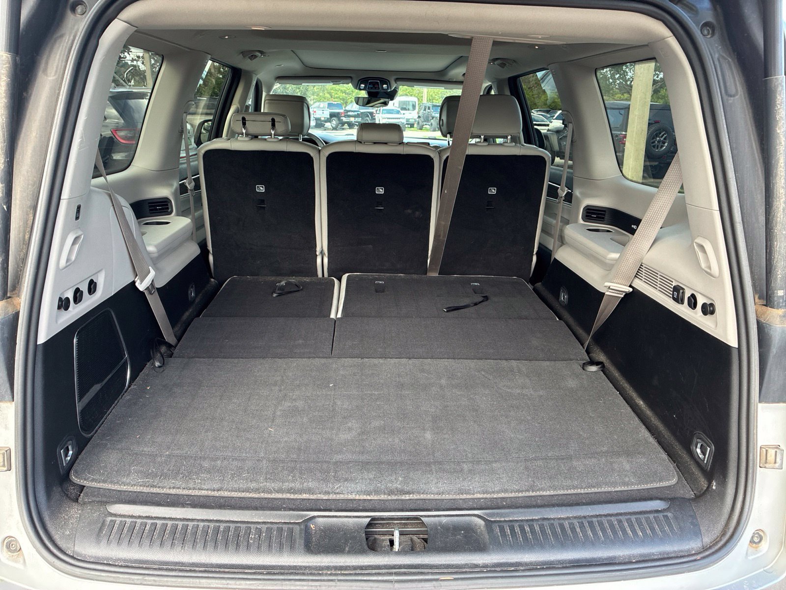 Used 2022 Silver Jeep Series II image 36