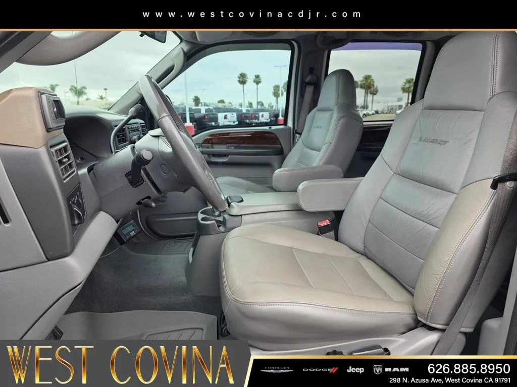 Used 2004  Ford Lariat image 34