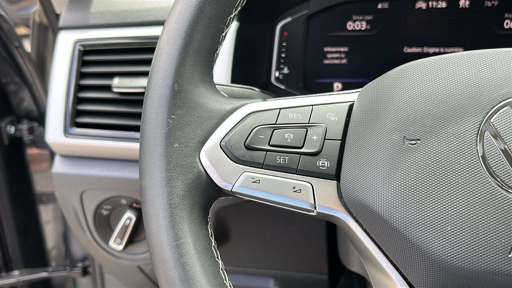 Used 2023 Gray Volkswagen 3.6L V6 SE w/Technology image 13