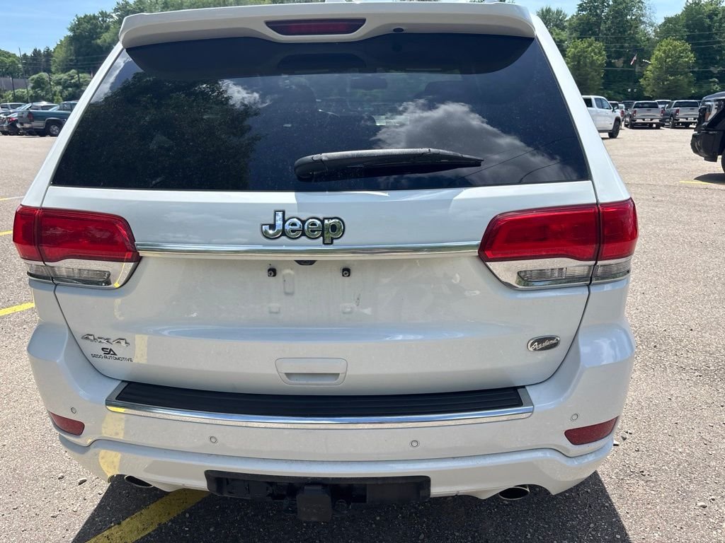 Used 2015 Bright White Jeep Overland image 9