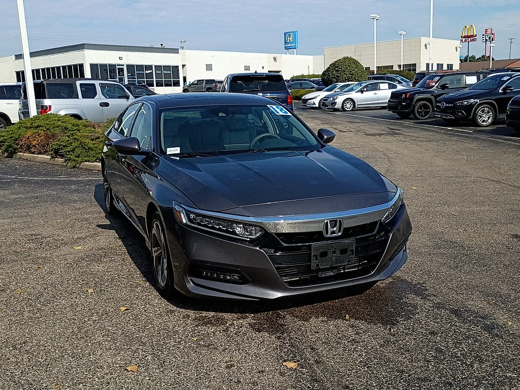 Certified Used 2018 DK. GRAY Honda EX image 1