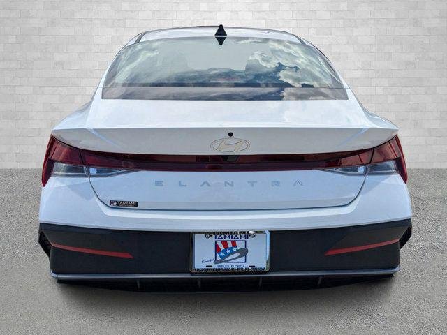 New 2026 Serenity White Hyundai SE image 23