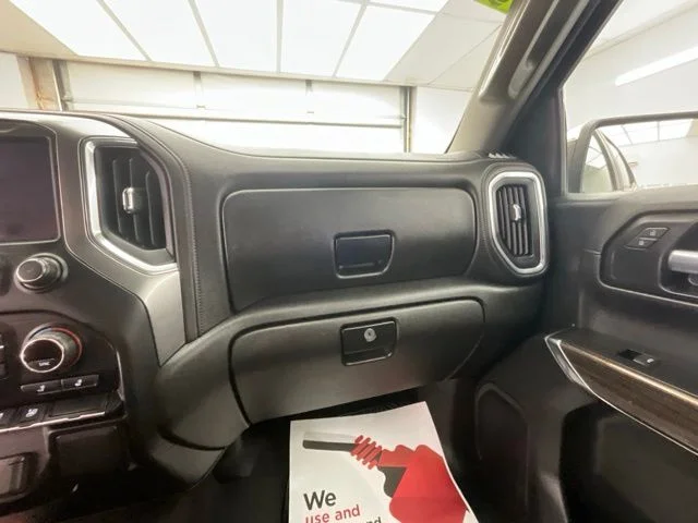 Used 2021 Black Chevrolet LT image 11