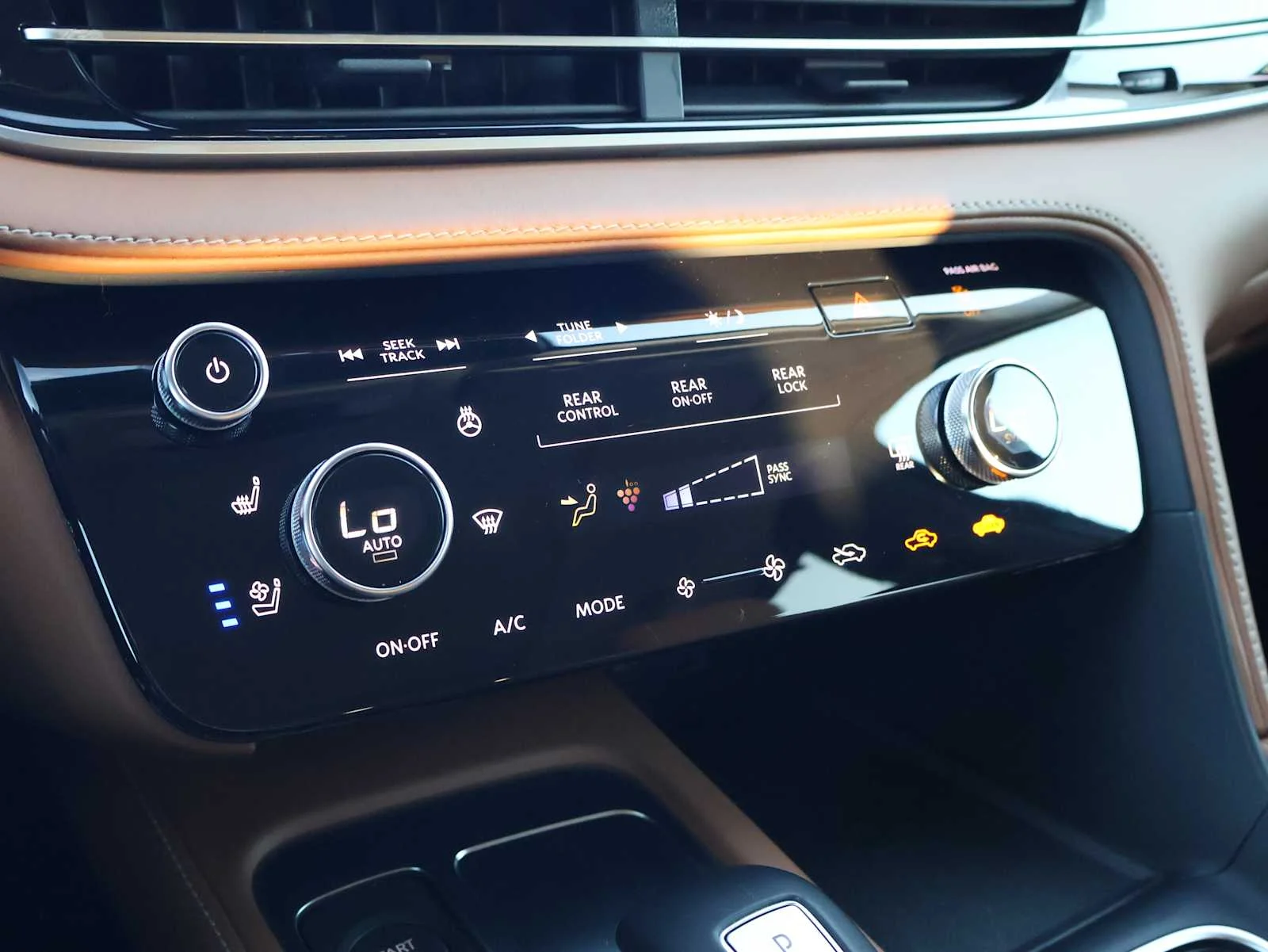 Certified Used 2023 Mineral Black INFINITI SENSORY image 14
