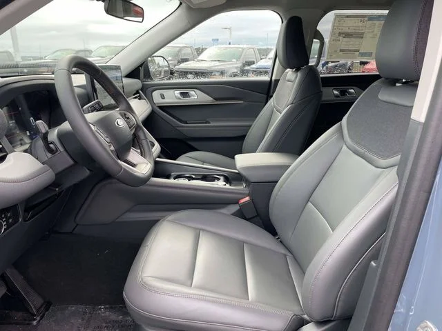 New 2026 Vapor Blue Metallic Ford Active image 8
