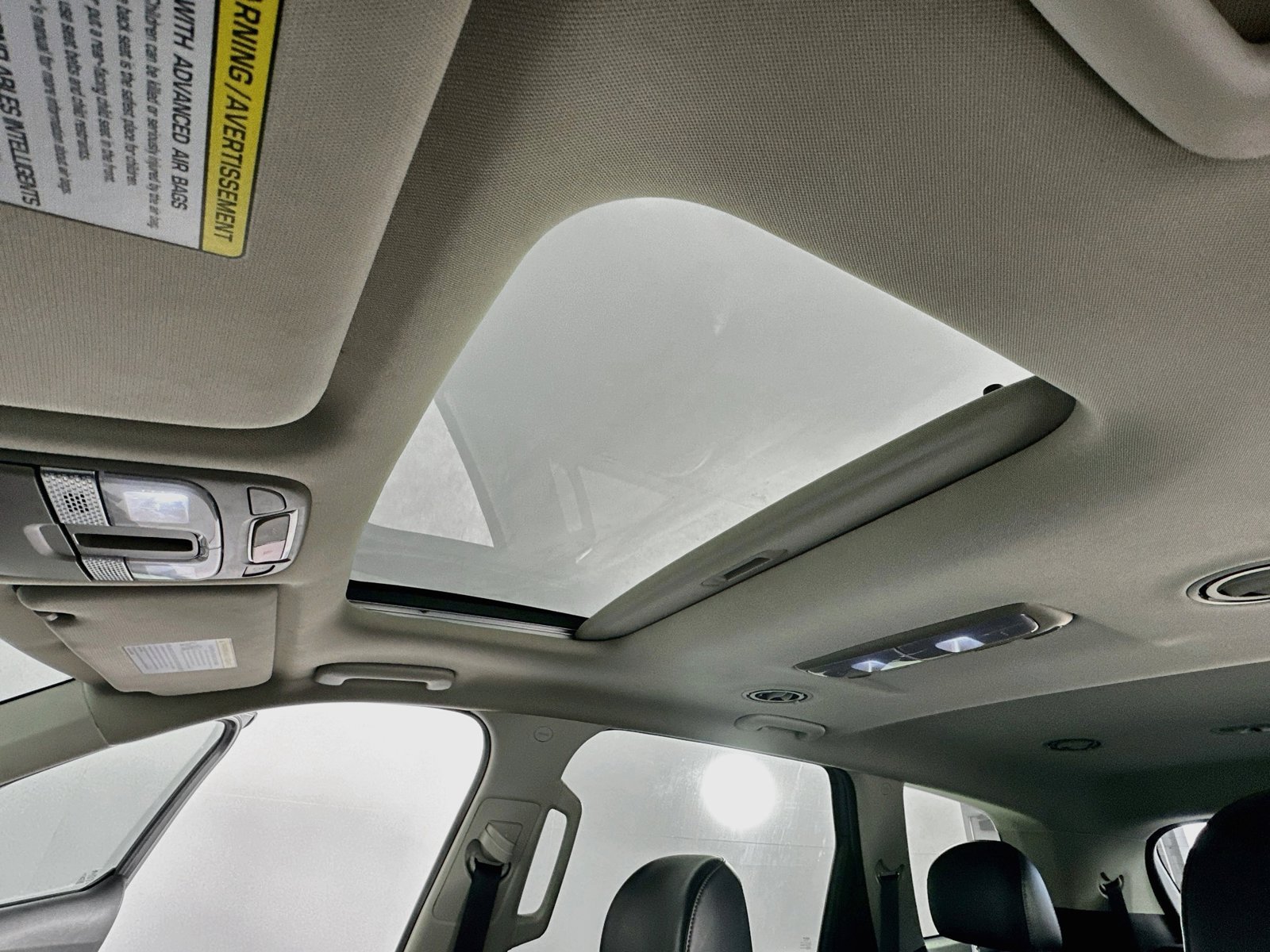2025 Kia Telluride S - Photo 23
