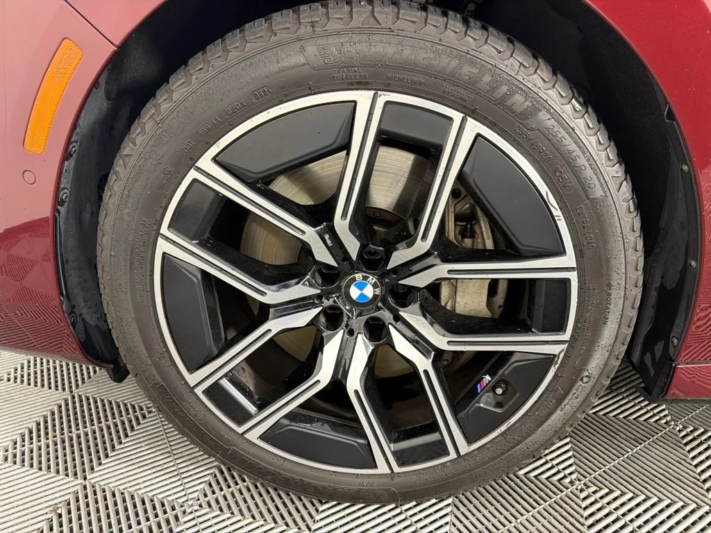 Certified Used 2023 Aventurin Red Metallic BMW 760i xDrive image 10