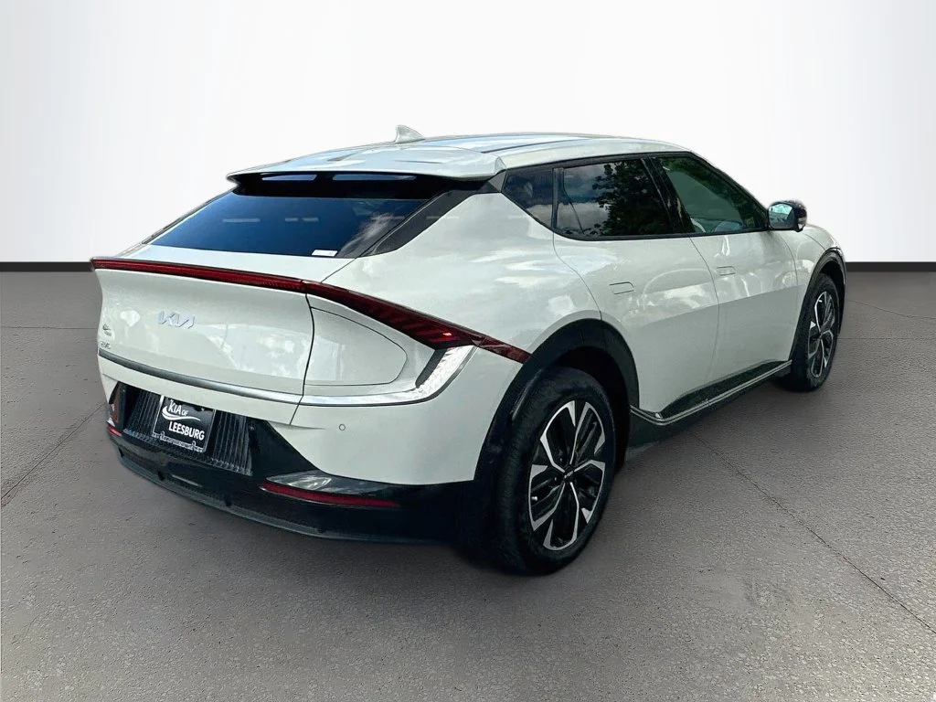 Certified Used 2023  Kia Wind image 7